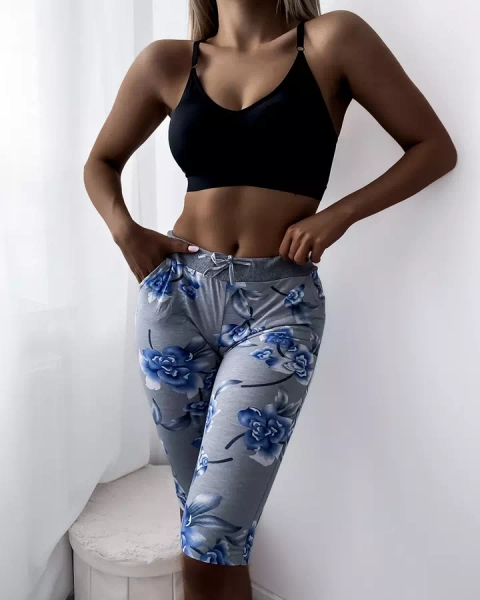 Сірі жіночі легінси 3/4 довжини з принтом