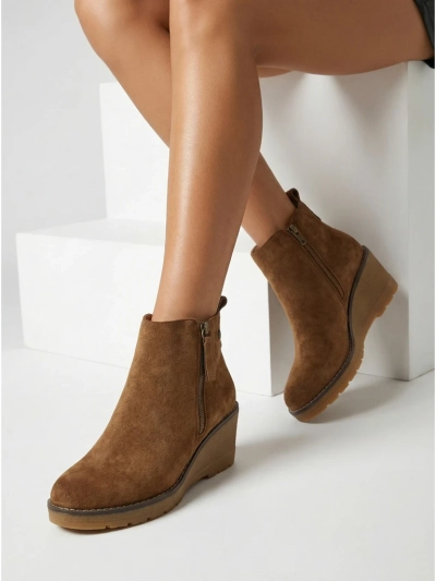 Dámské kotníkové boty na klínku Zarrico