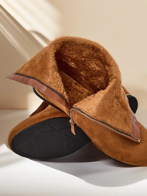 Роялфешн Еко - замшевые ботильоны на покрытой клинообразной подошве Левиттовые