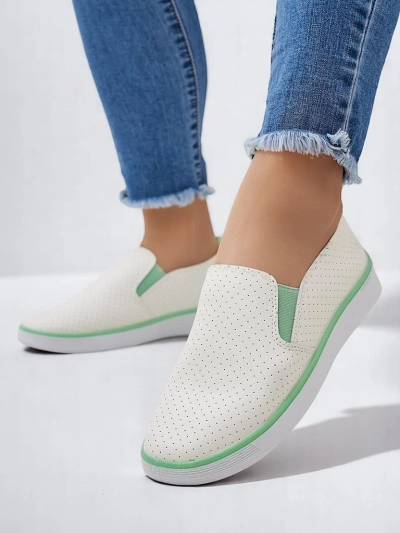 Royalfashion Dámské perforované slip-on boty Kassias