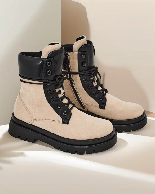 Жіночі чоботи Роялфешн Феринол Жіночі чоботи Роялфешн Ферінол є винятковим взуттям, що поєднує стиль і комфорт. Виготовлені з екологічної замші та наповнені ніжним хутром. Модель з шнурками та застібається на блискавку. Ž 87654321. <p>ЖІНОЧІ ЧОБОТИ ЧОНІ Ф