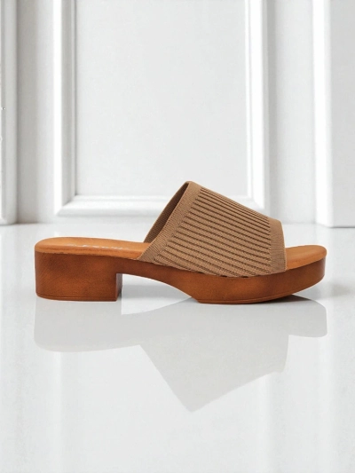 Royalfashion Жіночі шльопанці на низькому підборі Ribbed Grace