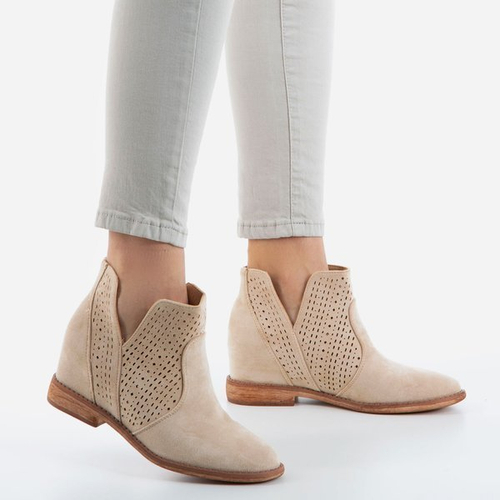 Бежеві чоботи на закритому клиновому каблуці ковбой Бесіс - Взуття 1