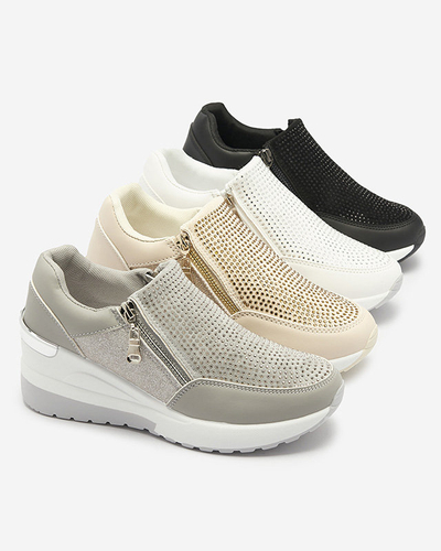 Bílá dámská sportovní obuv na platformovém podpatku zdobená zirkony Martela - Obuv