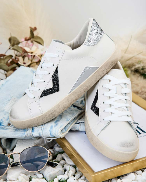 Royalfashion Жіночі спортивні кросівки з прикрасами Ginn