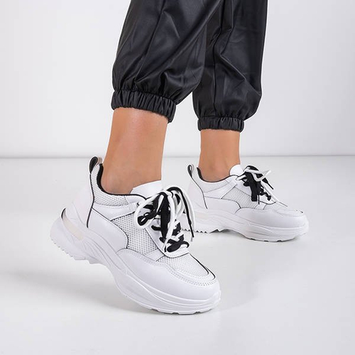 Жіноче біле спортивне взуття з чорними вставками Adira - Взуття