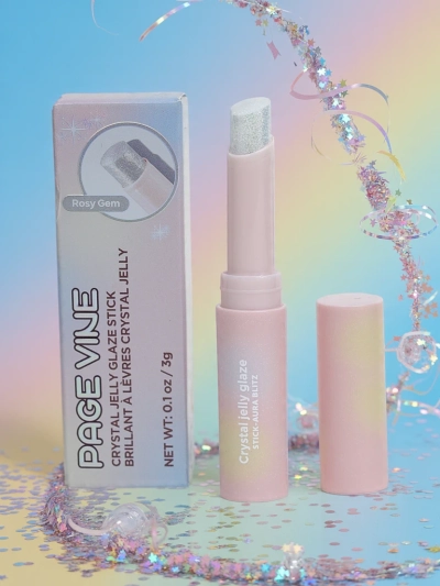 Třpytivá rtěnka v odstínu Rosy Gem