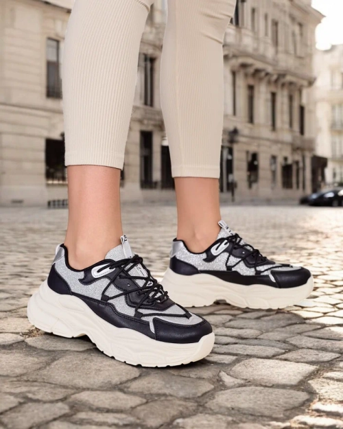 Кросівки Royalfashion для жінок на товстій підошві Teresii