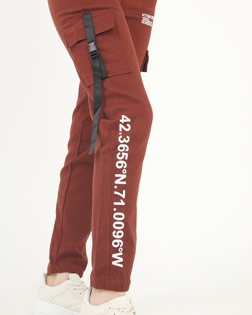 Коричневі штани з написами