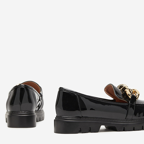 Чорні жіночі лофери з золотим ланцюжком Dradia