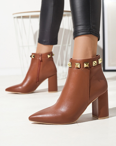 Dámské kozačky zdobené cvočky ve velbloudí barvě Sertika - Obuv