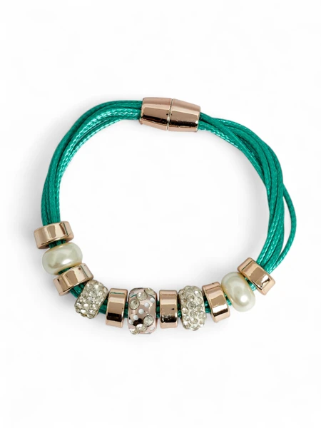 Dámský náramek s korálky a zirkony