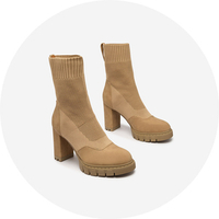 světle hnědá || hnědý