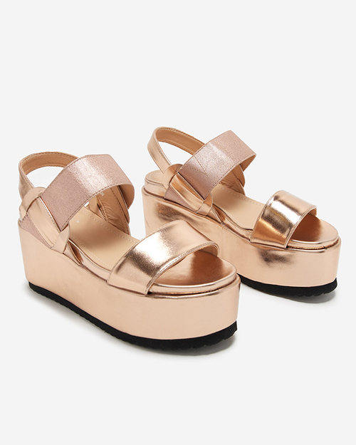Рожево-золоті жіночі босоніжки з еко шкіри на платформі Kosall-Footwear