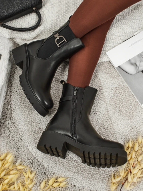 Високі жіночі ботильйони з екошкіри Ovella