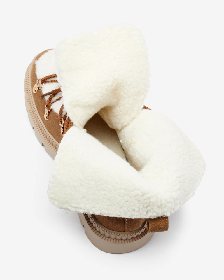 Royalfashion Dámské zateplené traperky s ovčí kůží ve velbloudí barvě Lery Walk