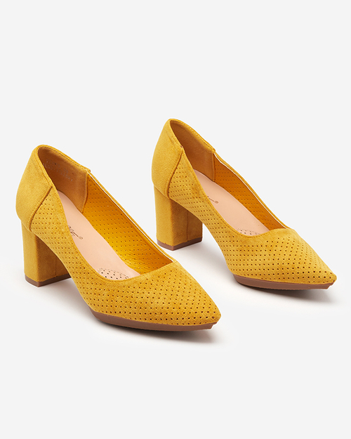 OUTLET Жіночі гірчичні ажурні туфлі на посту Калірсо - Взуття