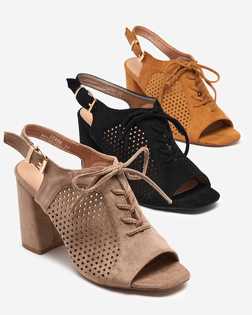 Жіночі ажурні босоніжки на пості в Sasqan camel - Взуття