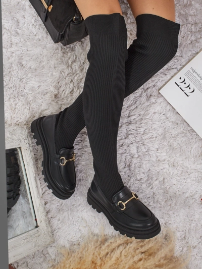 Dlouhé dámské nazouvací kozačky s ozdobou Novera