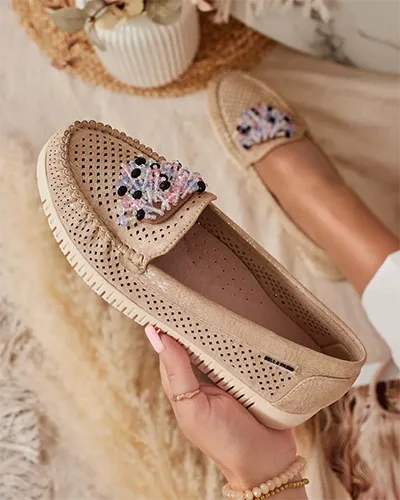 Royalfashion Dámské korálkové ažurové mokasíny Namis