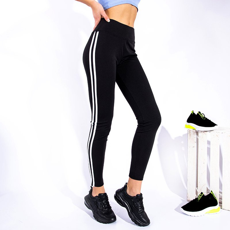 Černé dámské sportovní legíny s pruhy - oblečení