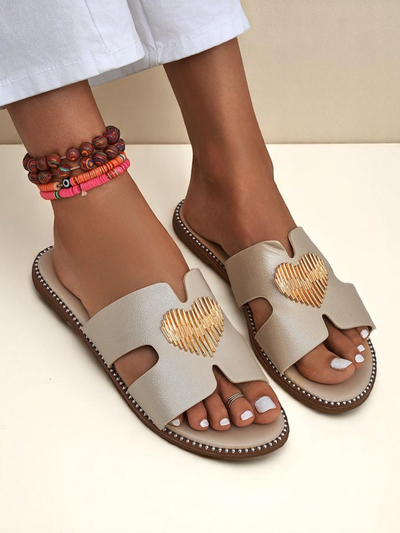 Royalfashion Dámské žabky na ploché podrážce Heart Chic