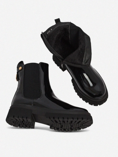 Lakované dámské kotníkové boty z eko kůže Calebi