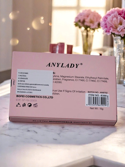 ANYLADY Палетка з 15 тіней для повік з блискітками та матовими відтінками Ruby Glamour