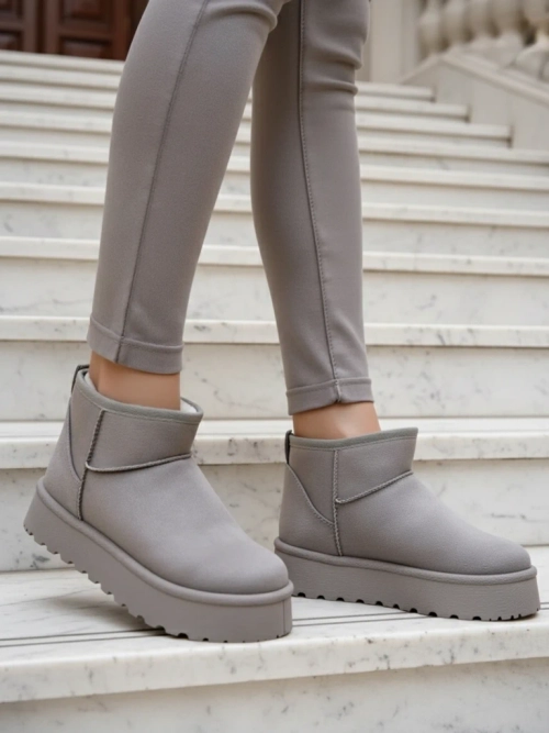 Роялфешн Короткі жіночі снігові чоботи аля Фофіо