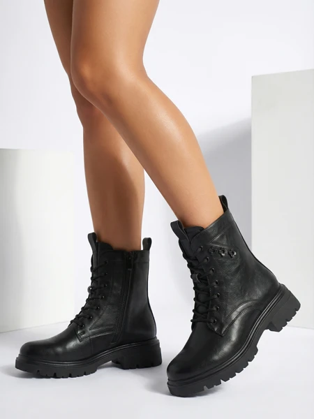 Eko kožené šněrovací dámské kotníkové boty Nometa