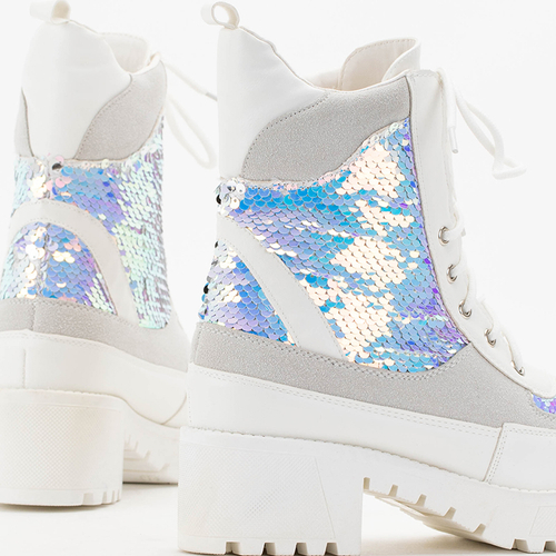 Білі жіночі черевики на низьких підборах Licynia