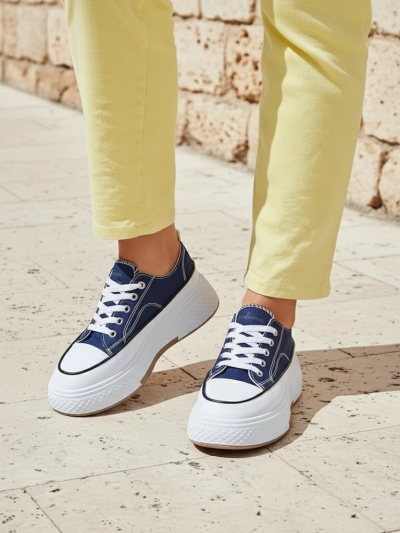 Royalfashion Жіночі платформені кросівки Beemes