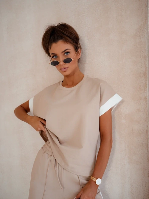 Royalfashion Жіночий котоновий комплект з коротким рукавом та розкльошеними штанами