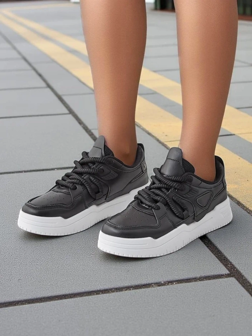 Royalfashion жіночі спортивні кросівки на товстій підошві Uanes