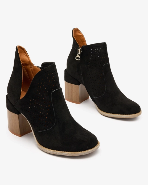 Чорні жіночі черевики Royalfashion на стійці та з вирізом Neafla