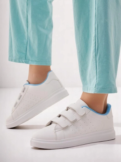 Royalfashion Жіночі спортивні кросівки Pertis