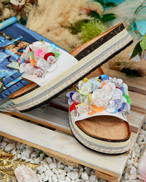 Жіночі шльопанці Royalfashion Loassa зі стразами