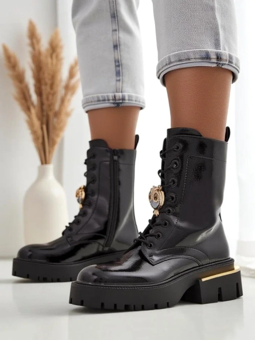 Royalfashion Жіночі чоботи на низькому ходу з патентної шкіри Tesiolle