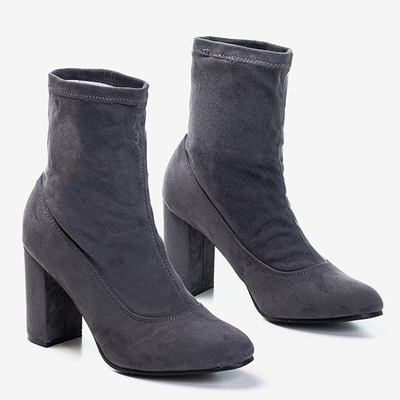 OUTLET Šedé kozačky na sloupku z eko-semišu Melinda - Obuv