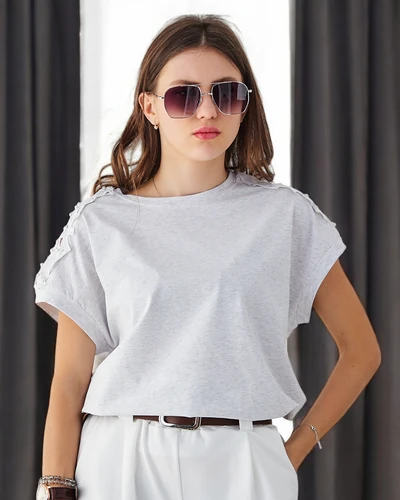 Royalfashion Bavlněné dámské tričko s krajkovými rukávy