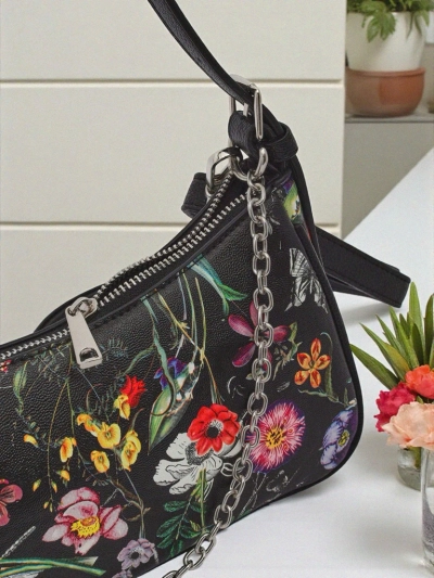 Royalfashion Malá dámská kabelka z eko kůže s květinovým vzorem Lily Bloom