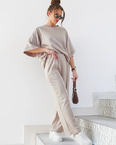 Royalfashion Dámský outfit s krátkým rukávem a rozšířenými kalhotami