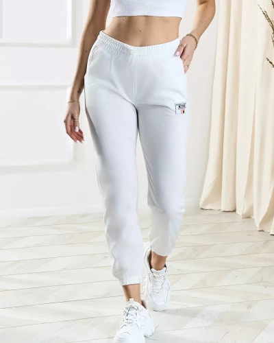 Жіночі білі спортивні штани - Одяг