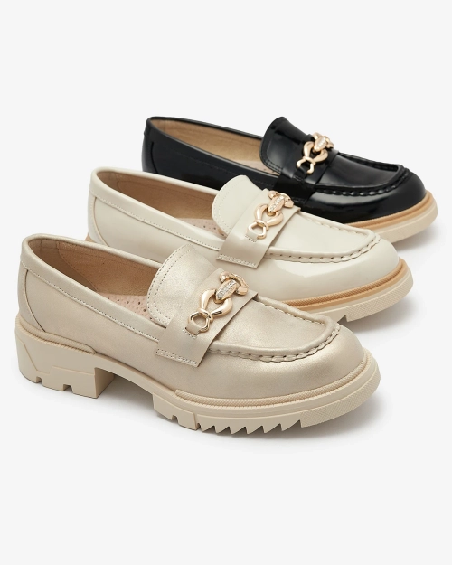 Чорні лаковані жіночі мокасини з ланцюжком Sotella - Взуття