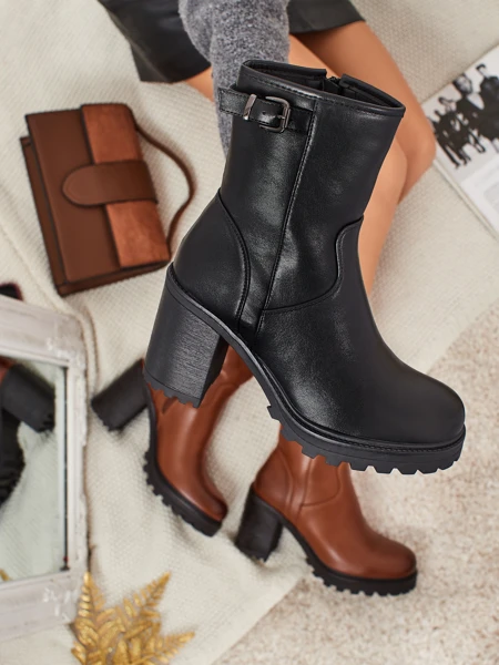 Ботильйони жіночі еко шкіряні на підборах Sylvarra