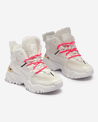 Bílá dámská sportovní obuv s kožíškem a neonově růžovými tkaničkami Sagglo- Obuv