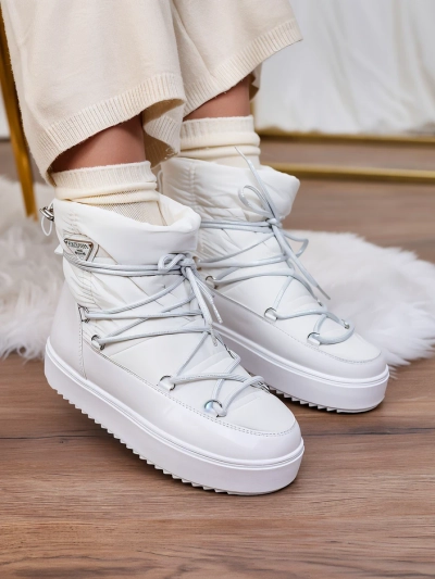 Royalfashion Dámské nazouvací boty a'la snow boots v bílé barvě Vevnose