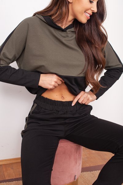 Жіночий чорно-зелений комплект спортивних костюмів у смужку - Одяг