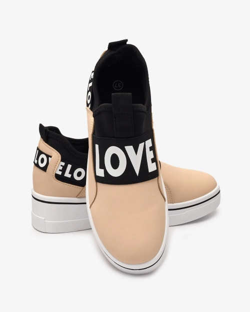 Світло-коричневі жіночі спортивні сліпони з прихованим анкером Dasesa- Footwear