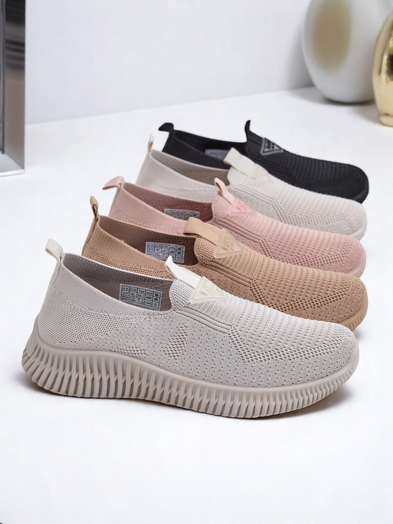 Royalfashion Wsuwane damskie materiałowe buty sportowe Serra